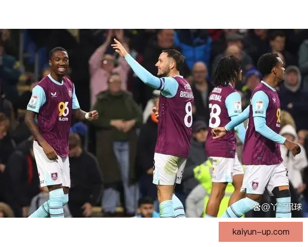 伯恩利与罗德里格斯签订新合同，继续携手征战英超，球队竞争力提升表现值得关注