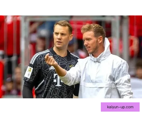 诺伊尔防守站位依旧稳健，球队后防线信心稳固